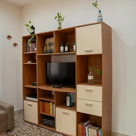 Apartment Tabula Rame House