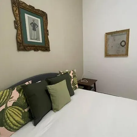 Apartment Tabula Rame House